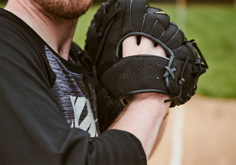 Complete Guide to Choosing the Best Baseball Gloves